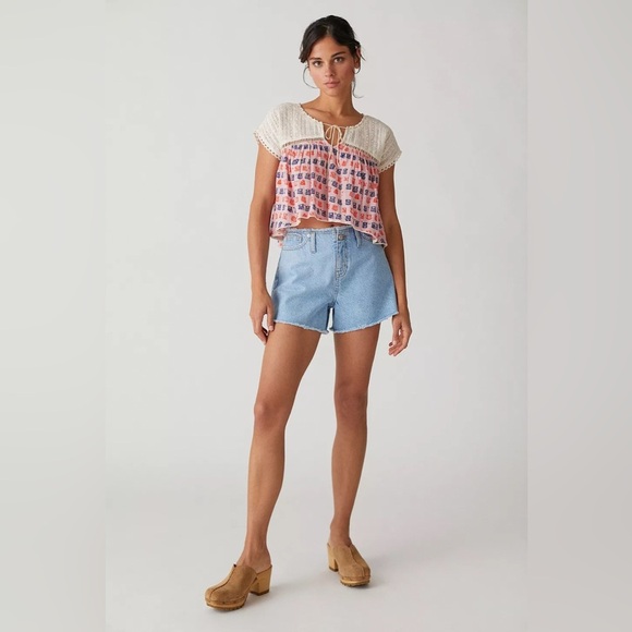 Urban Outfitters Kimchi Blue Gia Babydoll Blouse with Seashell Pattern NWOT - Picture 16 of 16